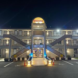 Fasthotel Roissy - Saint-Witz